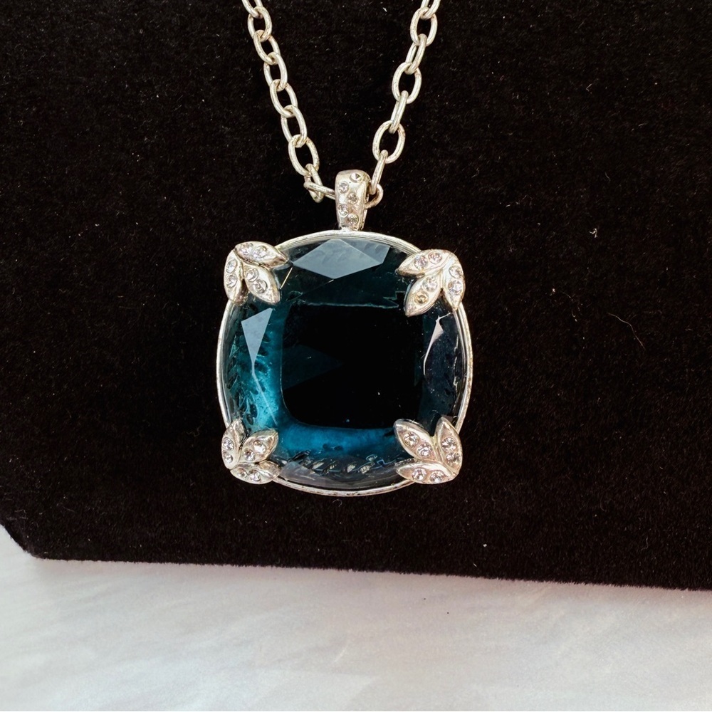 Vintage Sigrid Olesen Silvertone and Blue Pendant Necklace - Picture 13 of 13